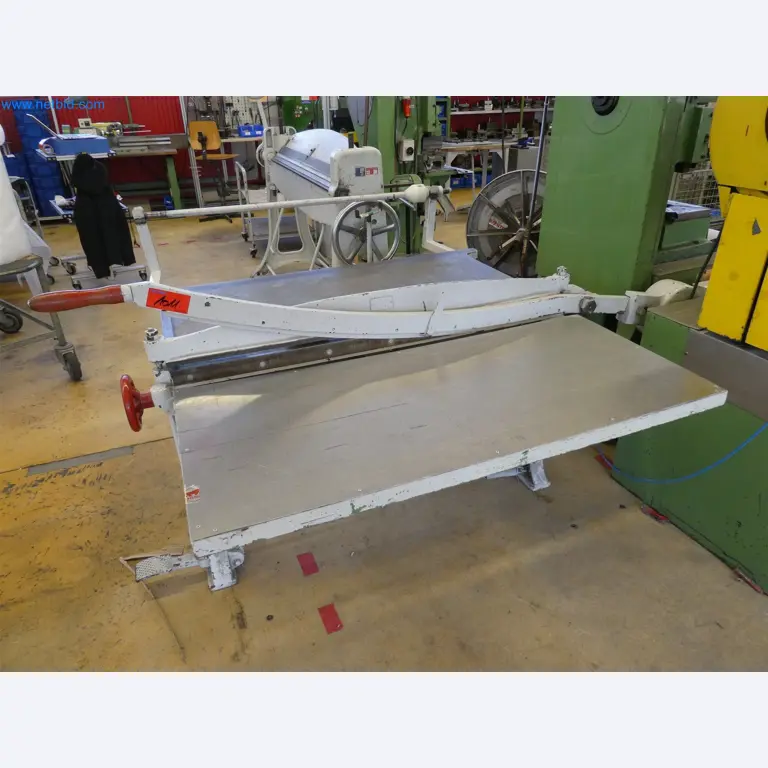 Injection molding machines, CNC machines & assembly lines for heating elements and automotive components-2