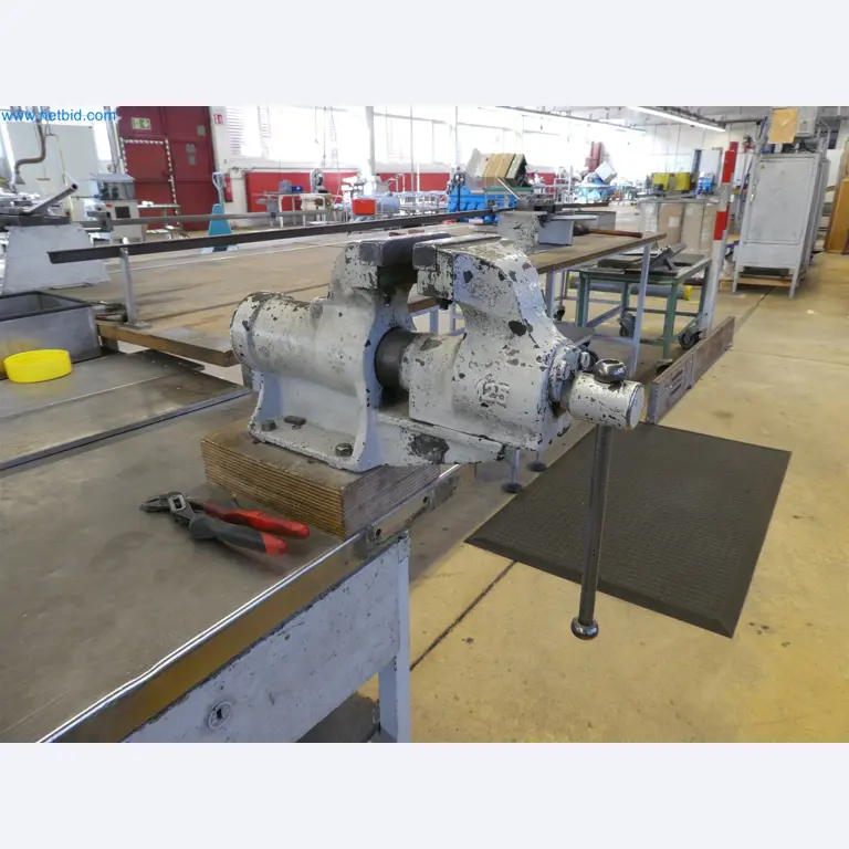 Injection molding machines, CNC machines & assembly lines for heating elements and automotive components-4