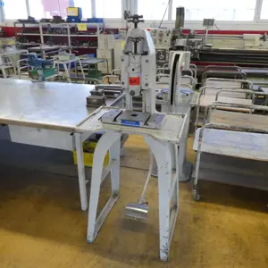 Dispositif de poinçonnage