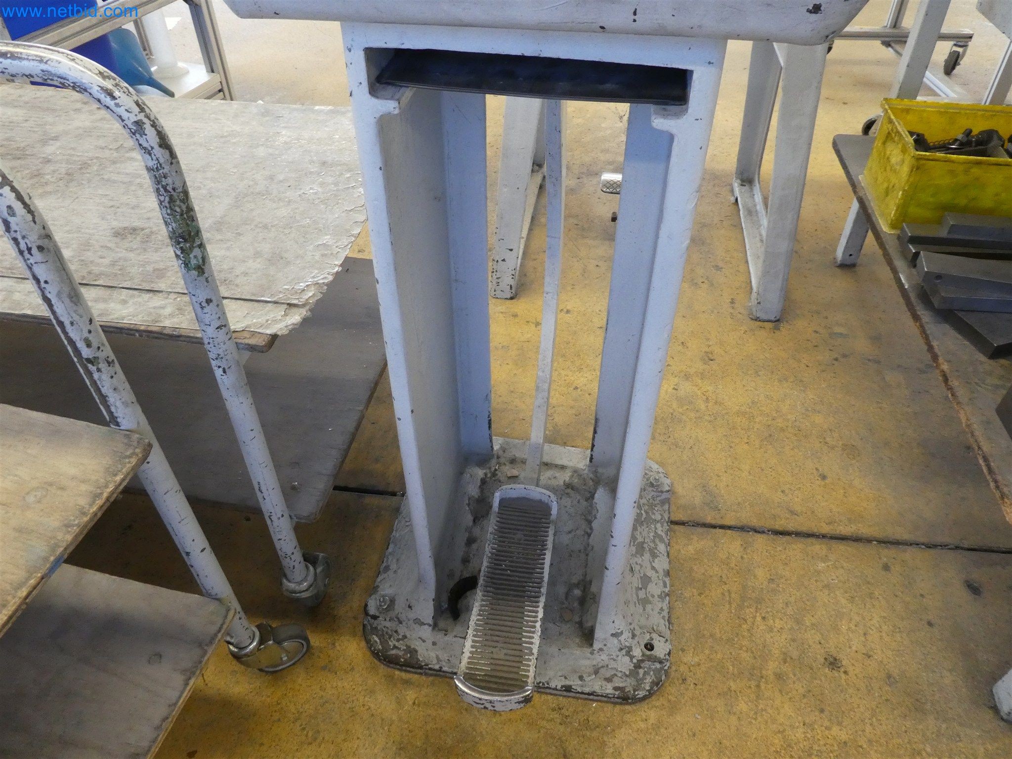 Injection molding machines, CNC machines & assembly lines for heating elements and automotive components-4