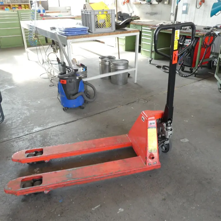 Transpalette (libération ultérieure)