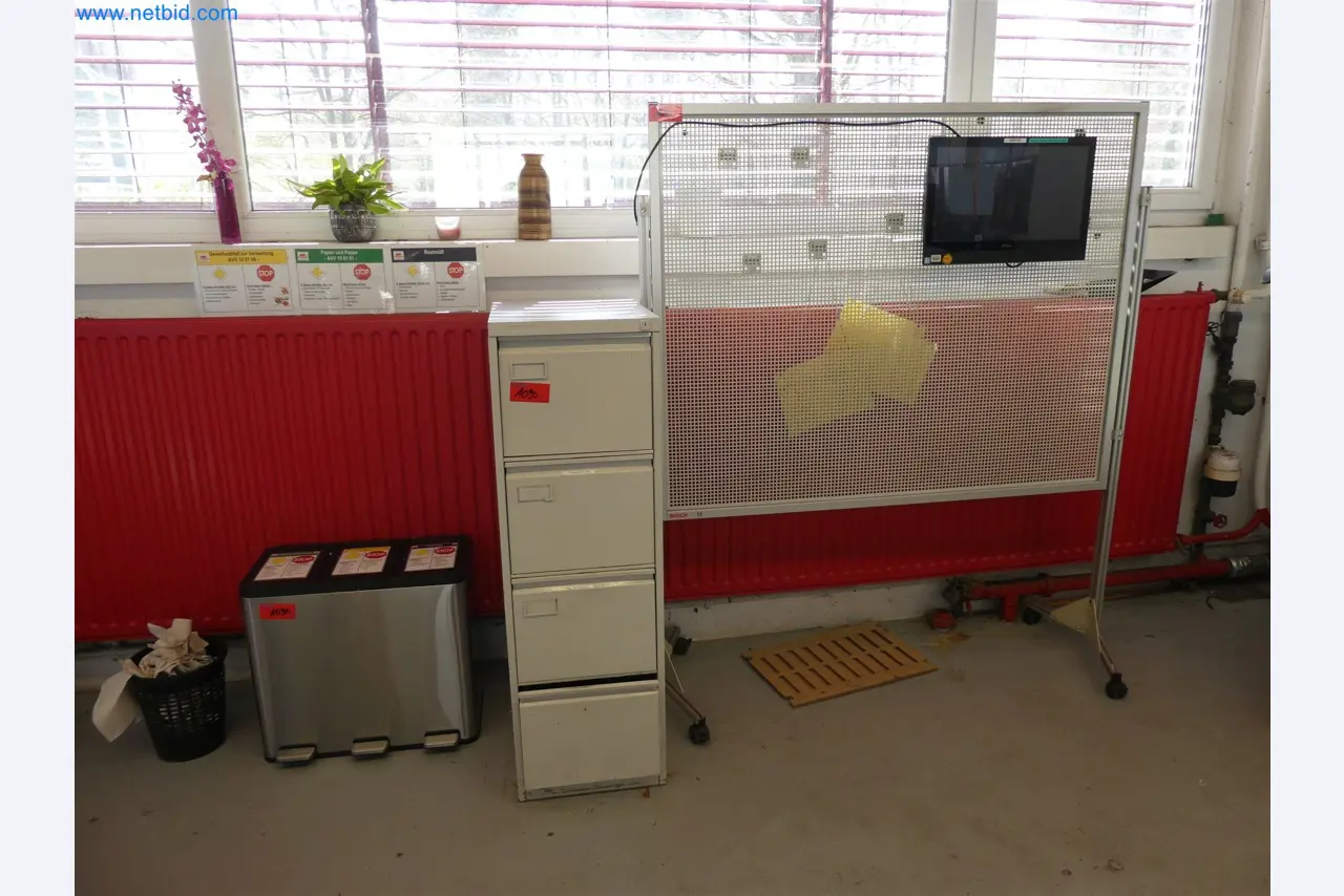 Machines de moulage par injection, machines CNC & lignes d'assemblage pour les éléments chauffants et les composants automobiles-3