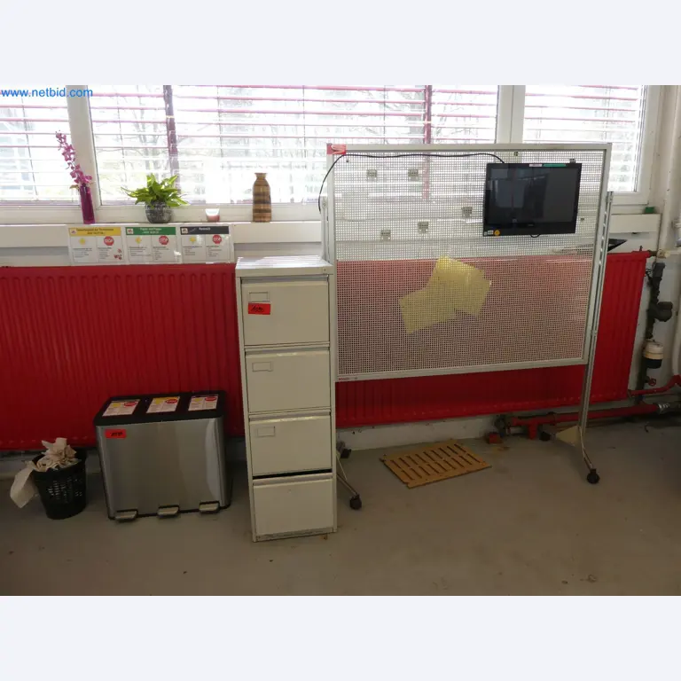 Machines de moulage par injection, machines CNC & lignes d'assemblage pour les éléments chauffants et les composants automobiles-3