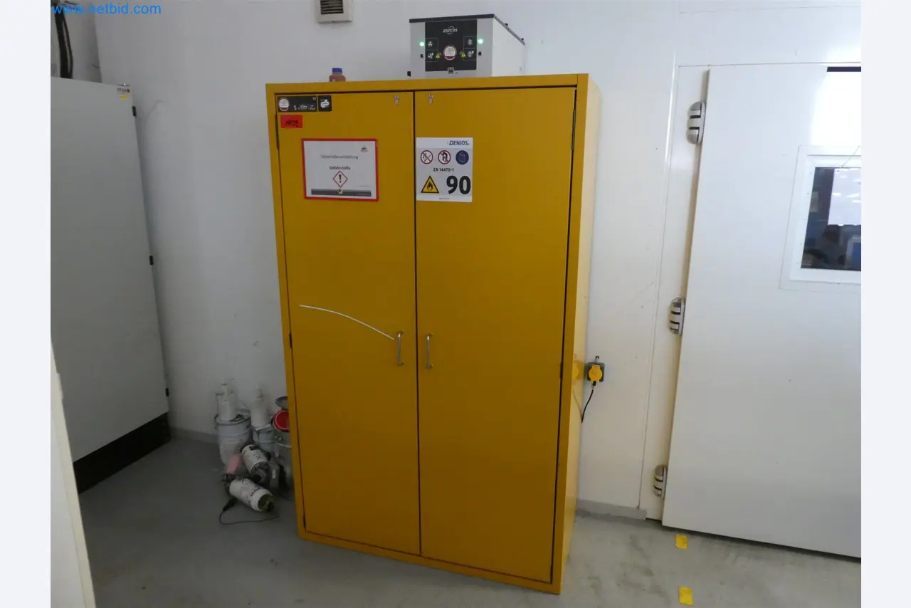 Injection molding machines, CNC machines & assembly lines for heating elements and automotive components-1