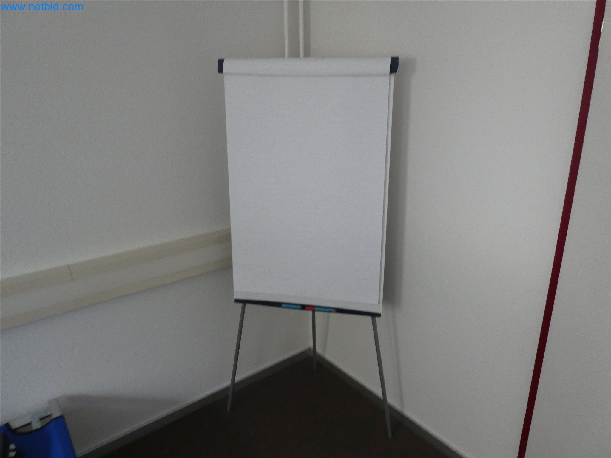 Machines de moulage par injection, machines CNC & lignes d'assemblage pour les éléments chauffants et les composants automobiles-3