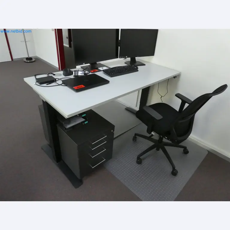 Machines de moulage par injection, machines CNC & lignes d'assemblage pour les éléments chauffants et les composants automobiles-2