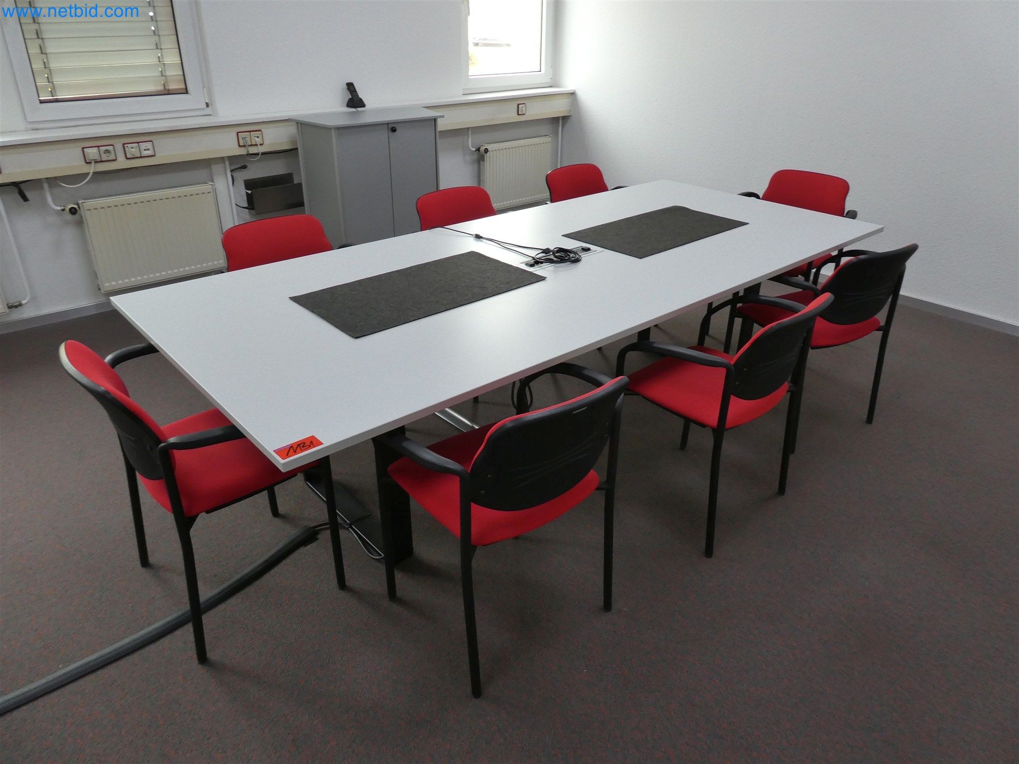 Machines de moulage par injection, machines CNC & lignes d'assemblage pour les éléments chauffants et les composants automobiles-1