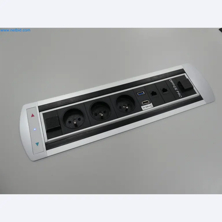 Machines de moulage par injection, machines CNC & lignes d'assemblage pour les éléments chauffants et les composants automobiles-2