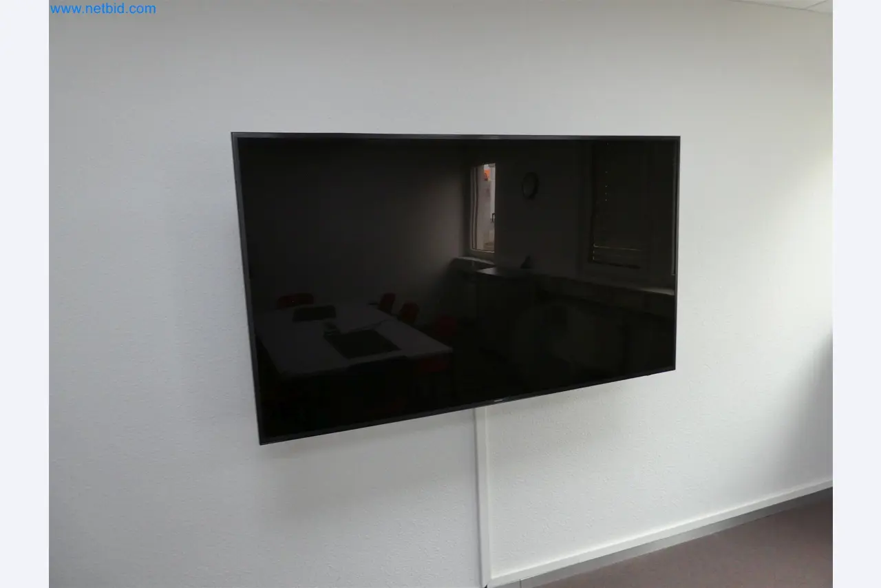 Machines de moulage par injection, machines CNC & lignes d'assemblage pour les éléments chauffants et les composants automobiles-3