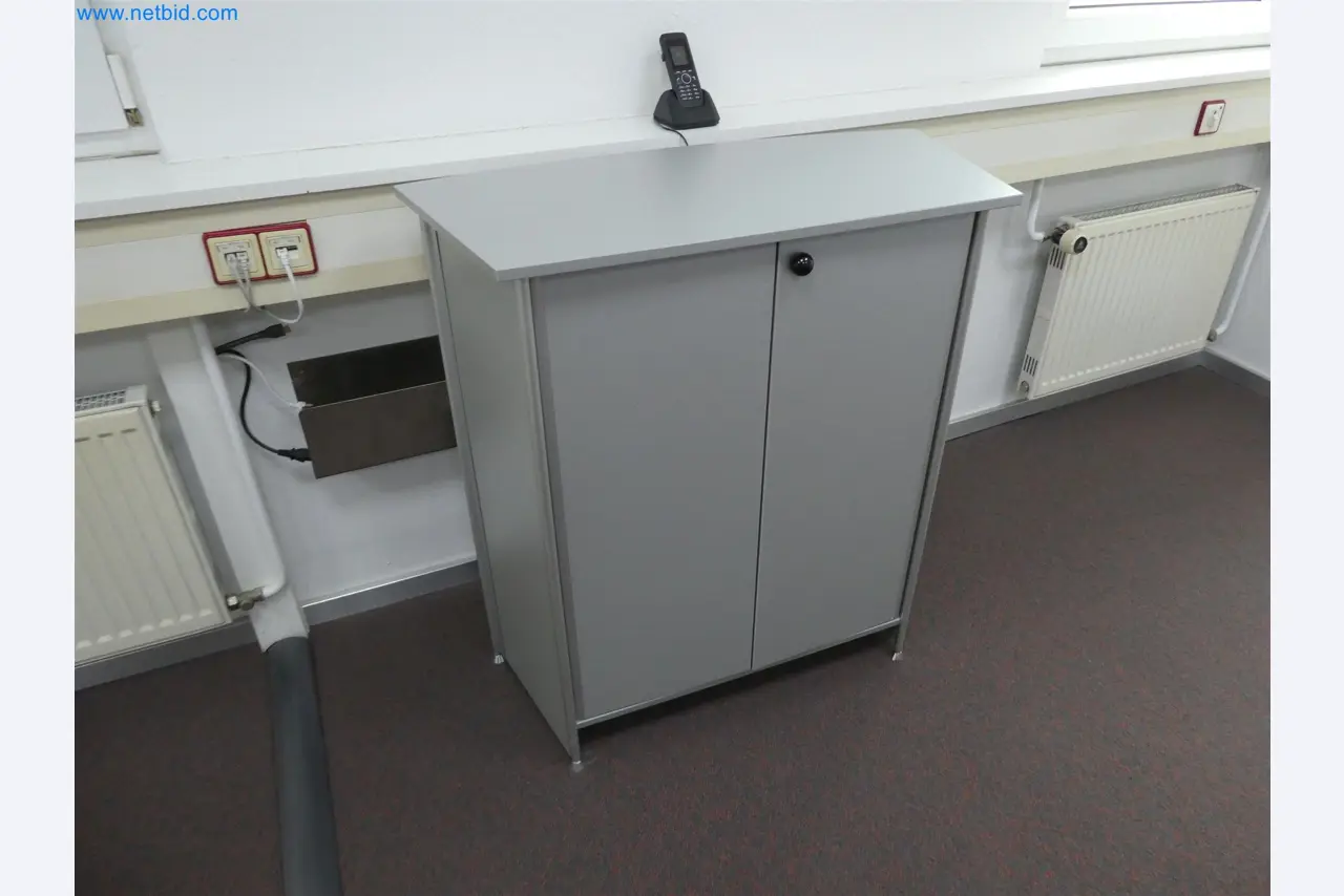 Machines de moulage par injection, machines CNC & lignes d'assemblage pour les éléments chauffants et les composants automobiles-5