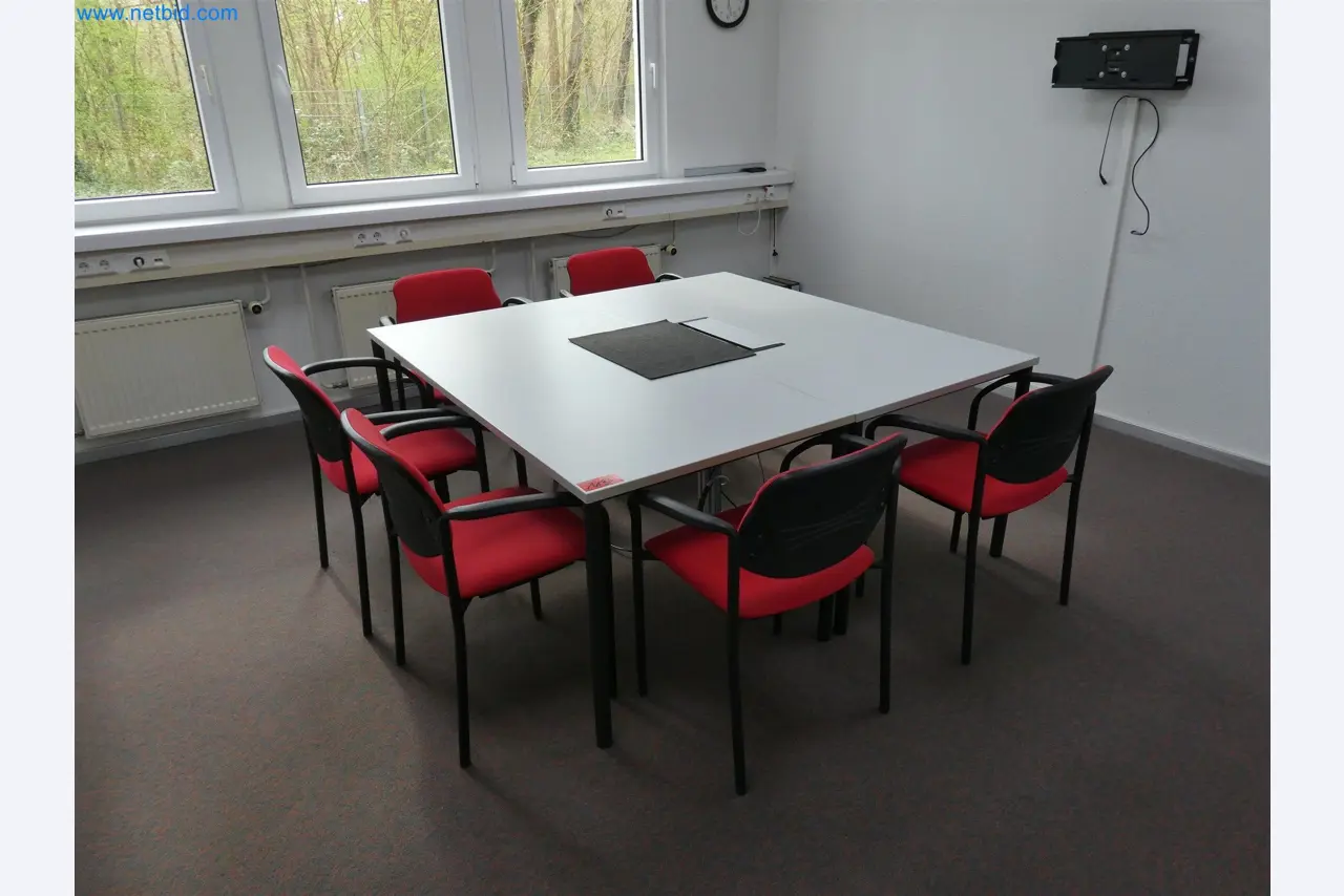 Machines de moulage par injection, machines CNC & lignes d'assemblage pour les éléments chauffants et les composants automobiles-1