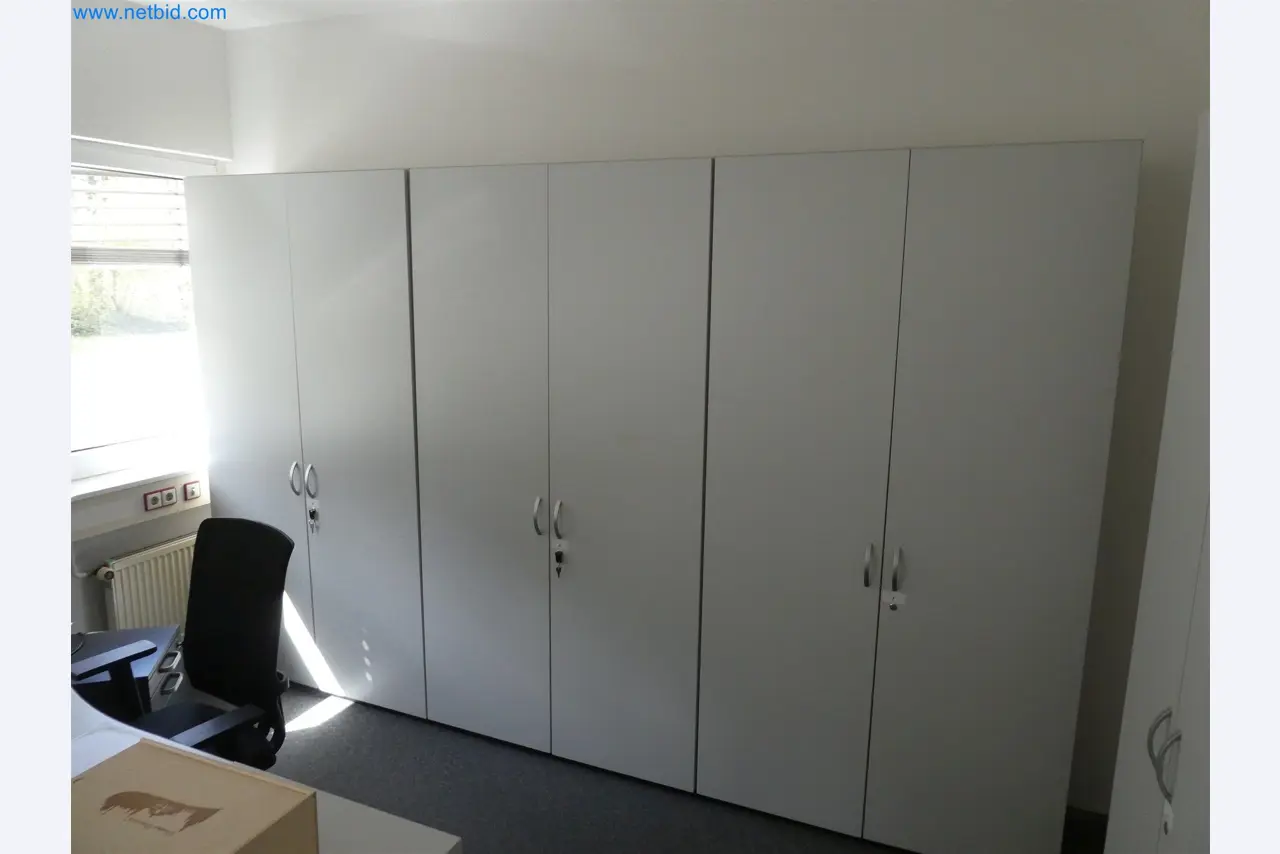 Machines de moulage par injection, machines CNC & lignes d'assemblage pour les éléments chauffants et les composants automobiles-4