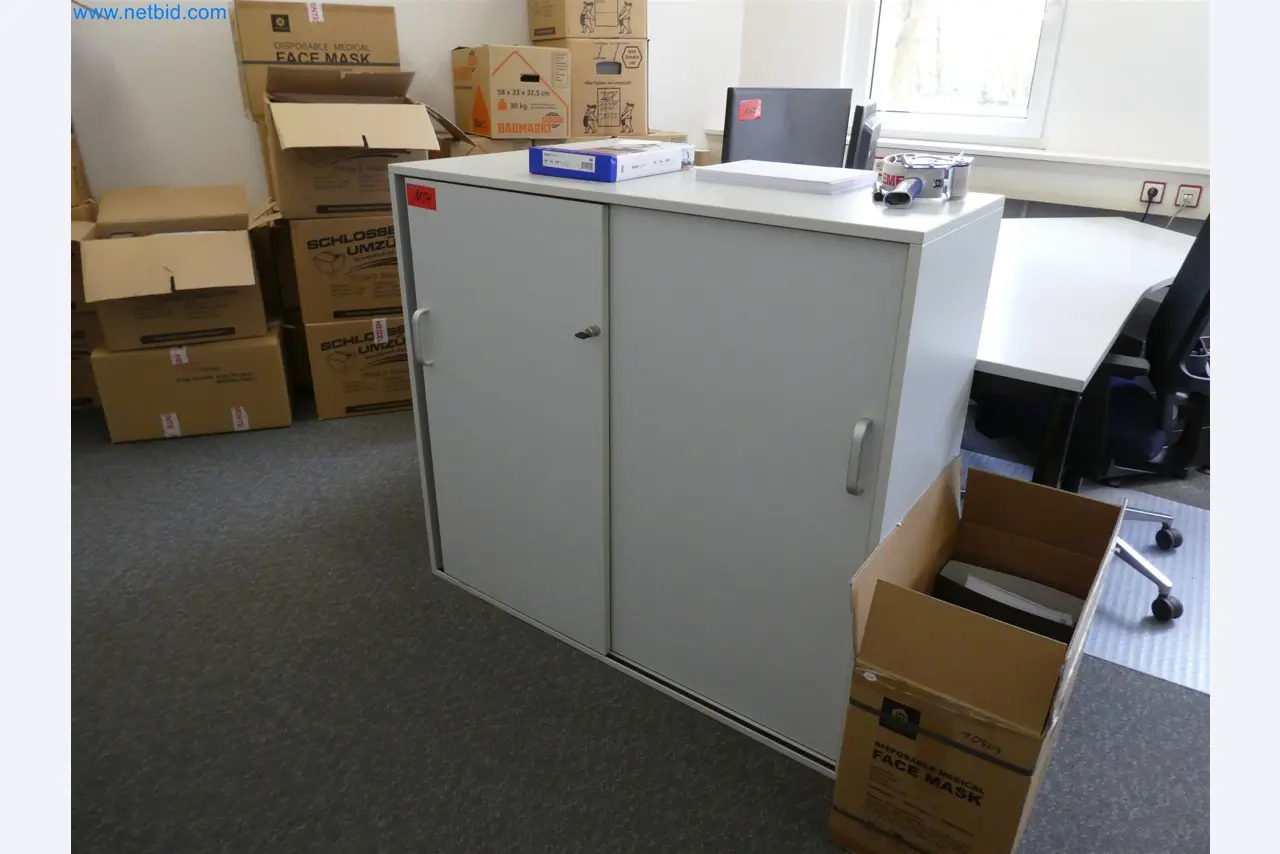 Machines de moulage par injection, machines CNC & lignes d'assemblage pour les éléments chauffants et les composants automobiles-7