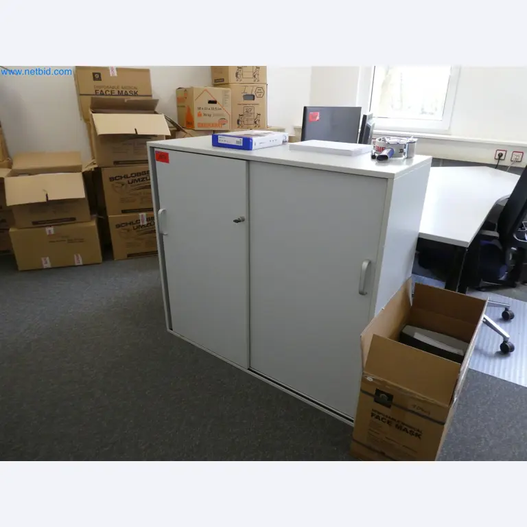 Machines de moulage par injection, machines CNC & lignes d'assemblage pour les éléments chauffants et les composants automobiles-7