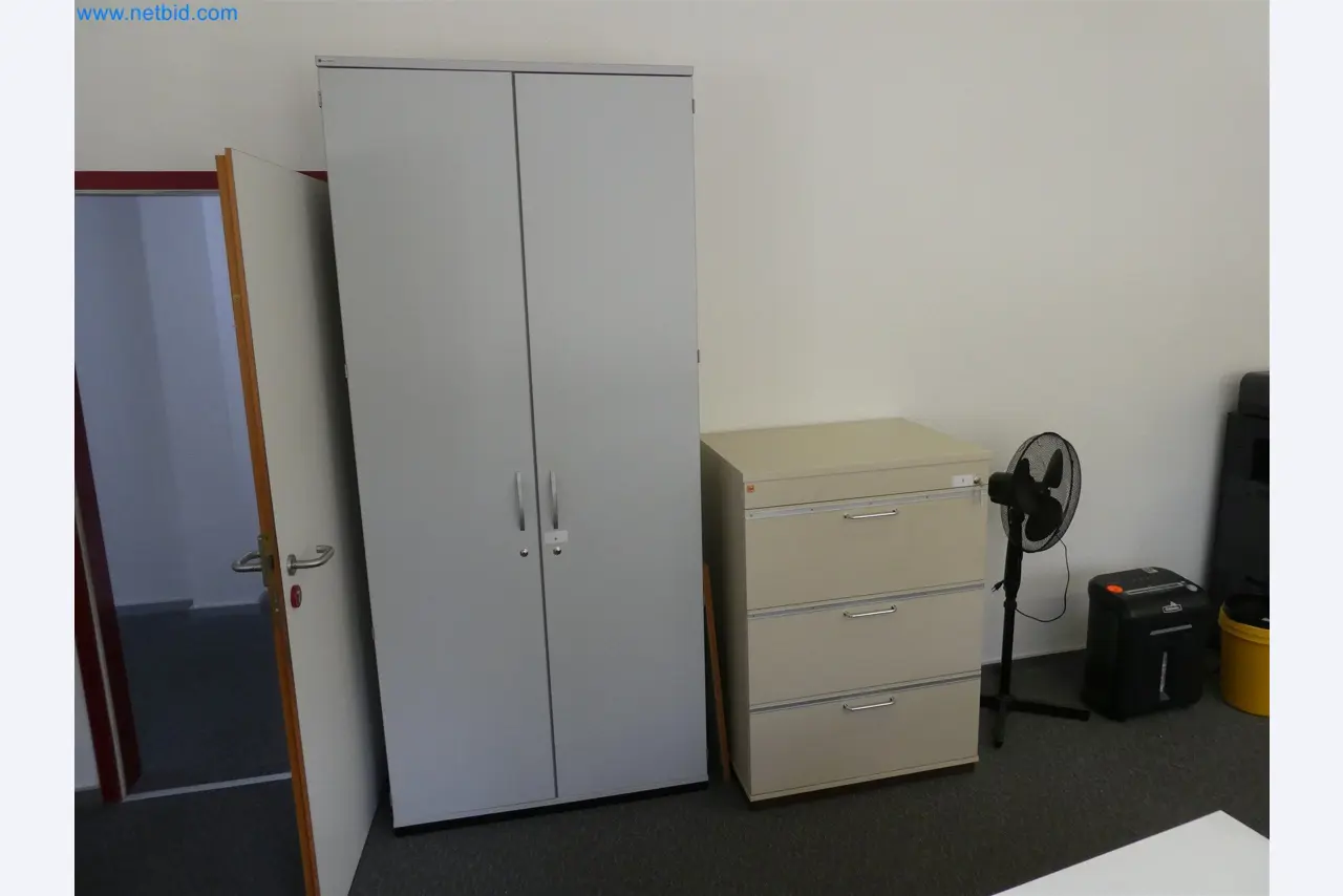 Machines de moulage par injection, machines CNC & lignes d'assemblage pour les éléments chauffants et les composants automobiles-8