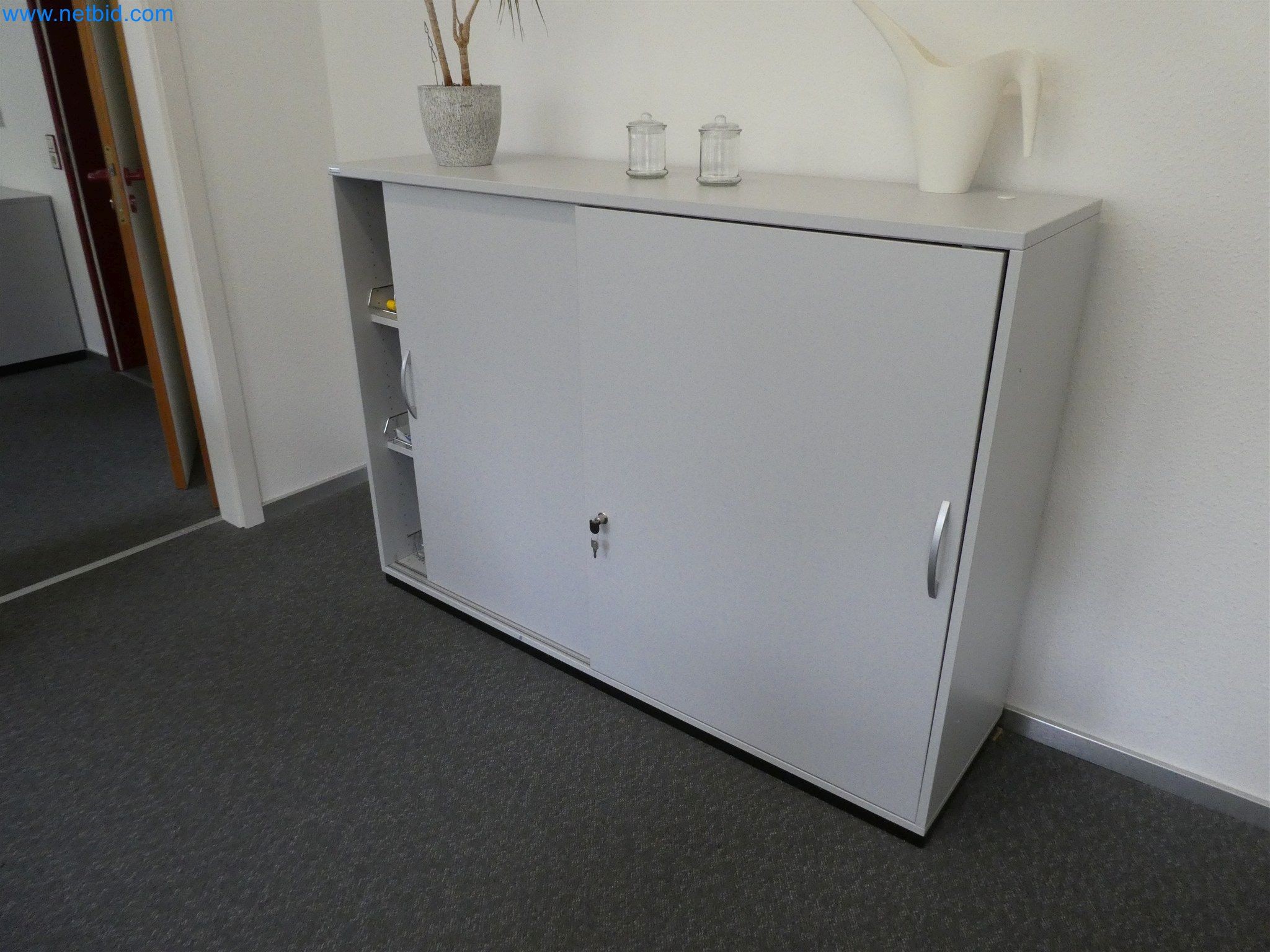 Machines de moulage par injection, machines CNC & lignes d'assemblage pour les éléments chauffants et les composants automobiles-3