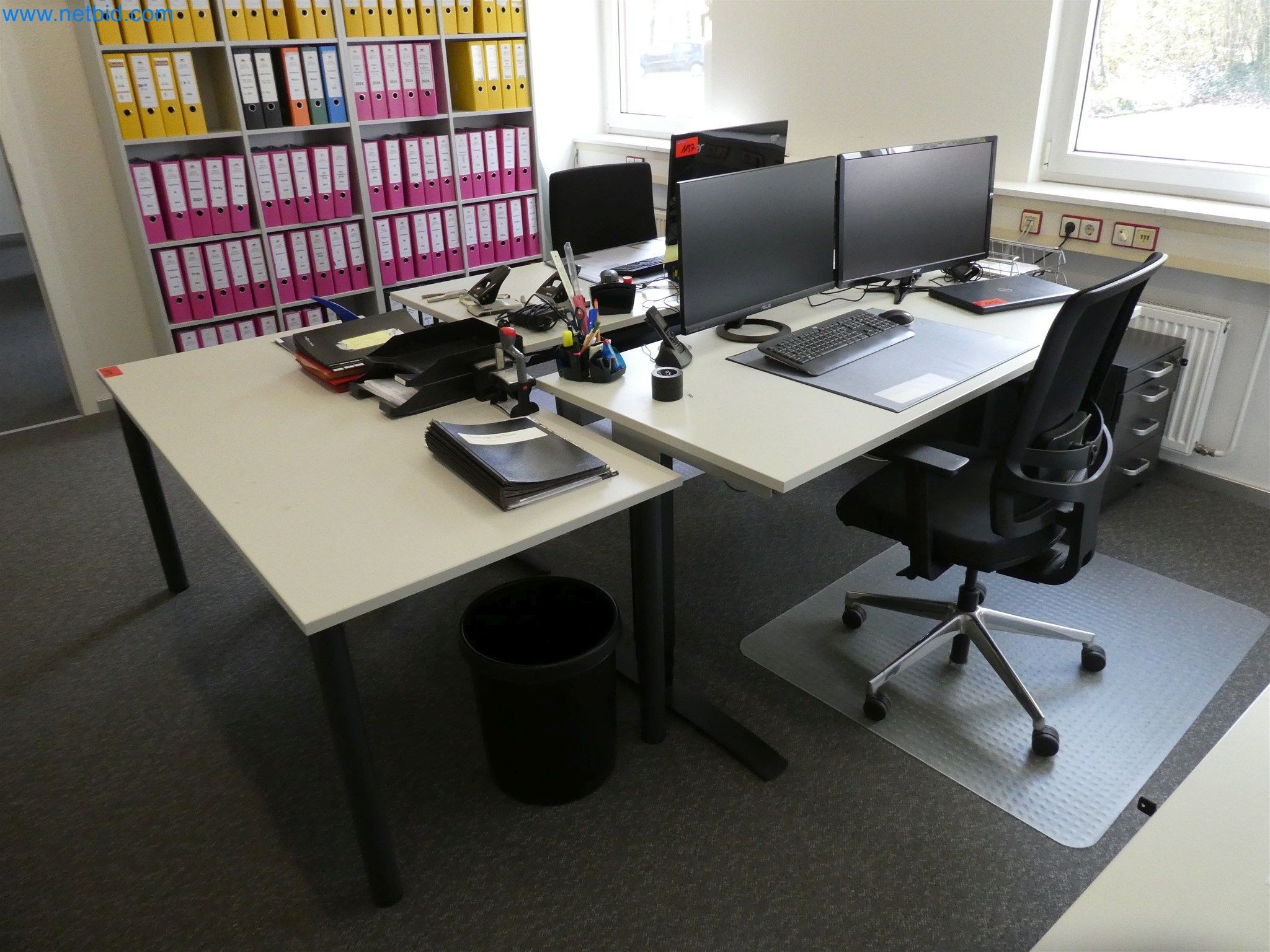 Machines de moulage par injection, machines CNC & lignes d'assemblage pour les éléments chauffants et les composants automobiles-2