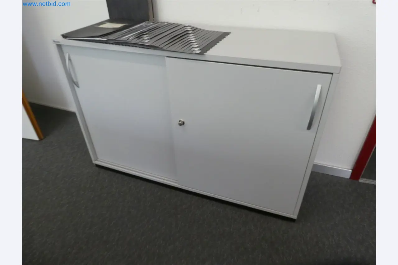 Machines de moulage par injection, machines CNC & lignes d'assemblage pour les éléments chauffants et les composants automobiles-5