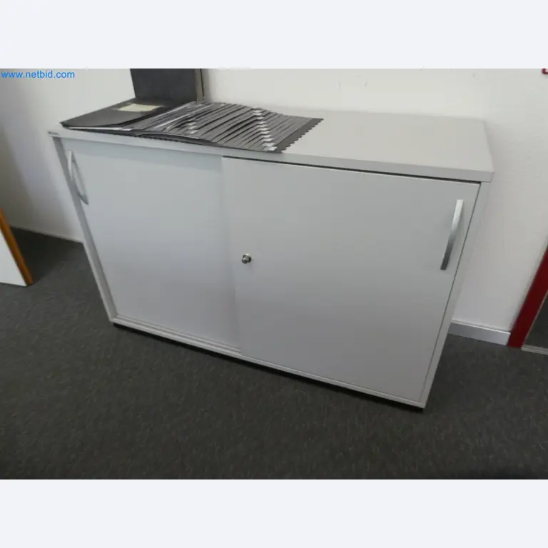 Machines de moulage par injection, machines CNC & lignes d'assemblage pour les éléments chauffants et les composants automobiles-5