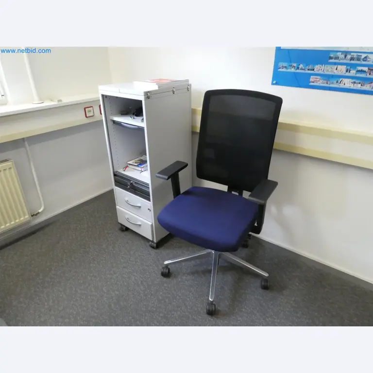 Machines de moulage par injection, machines CNC & lignes d'assemblage pour les éléments chauffants et les composants automobiles-3