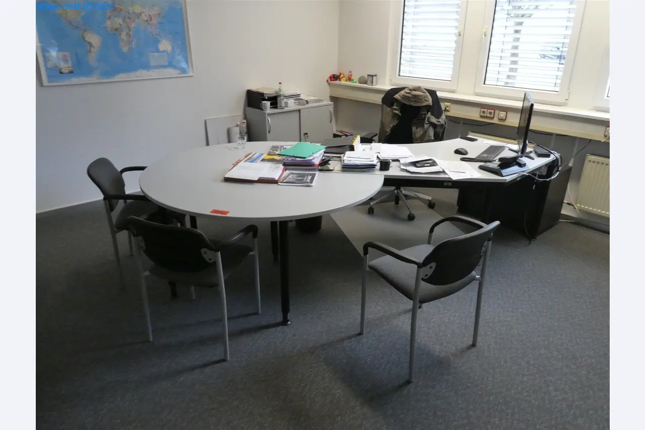 Machines de moulage par injection, machines CNC & lignes d'assemblage pour les éléments chauffants et les composants automobiles-1