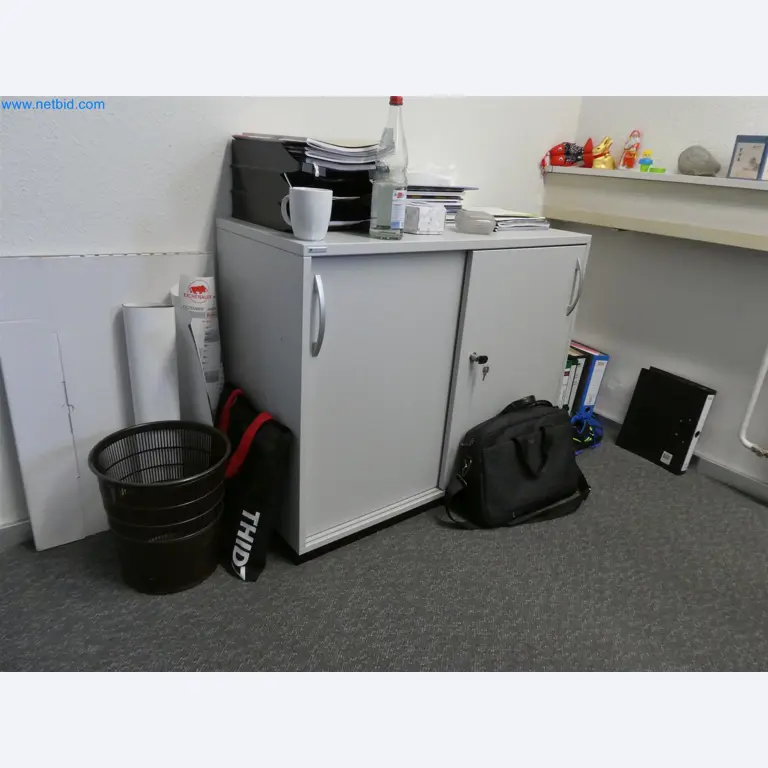 Machines de moulage par injection, machines CNC & lignes d'assemblage pour les éléments chauffants et les composants automobiles-3