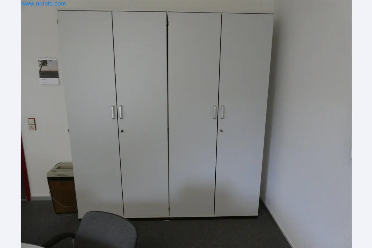 Machines de moulage par injection, machines CNC & lignes d'assemblage pour les éléments chauffants et les composants automobiles-4