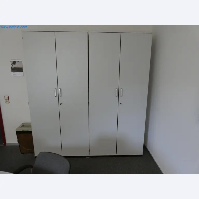 Machines de moulage par injection, machines CNC & lignes d'assemblage pour les éléments chauffants et les composants automobiles-4