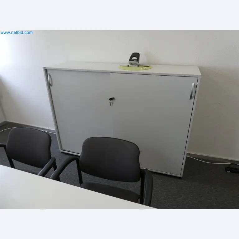 Machines de moulage par injection, machines CNC & lignes d'assemblage pour les éléments chauffants et les composants automobiles-2