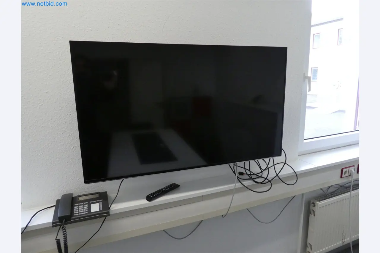 Machines de moulage par injection, machines CNC & lignes d'assemblage pour les éléments chauffants et les composants automobiles-4