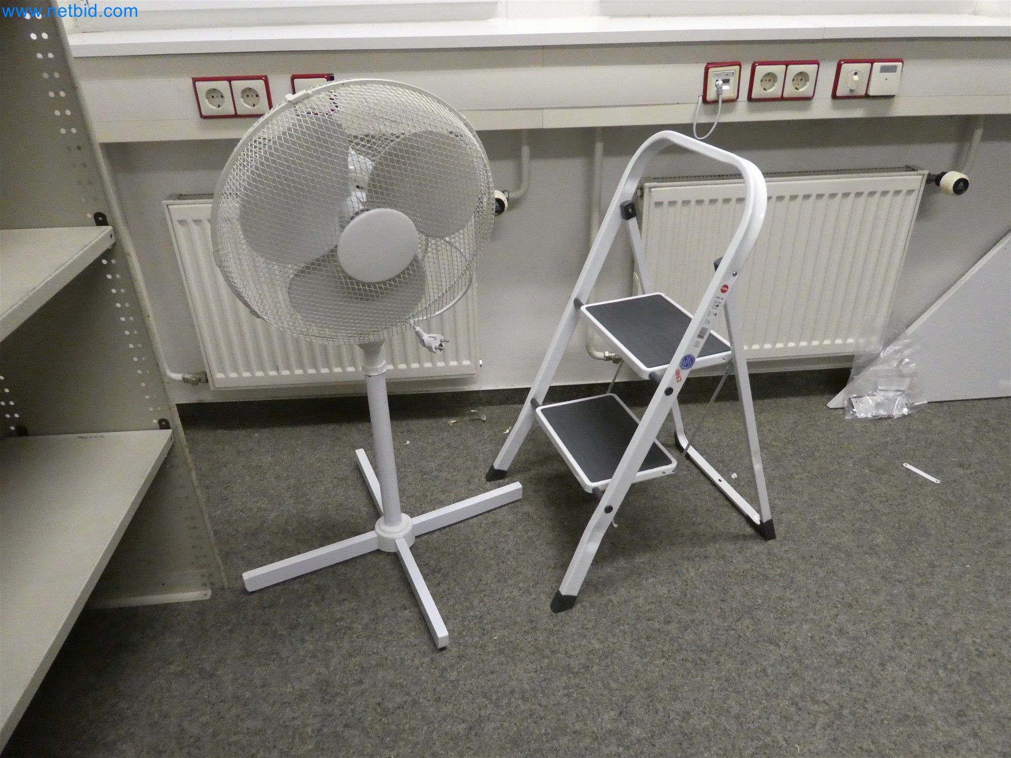 Machines de moulage par injection, machines CNC & lignes d'assemblage pour les éléments chauffants et les composants automobiles-2