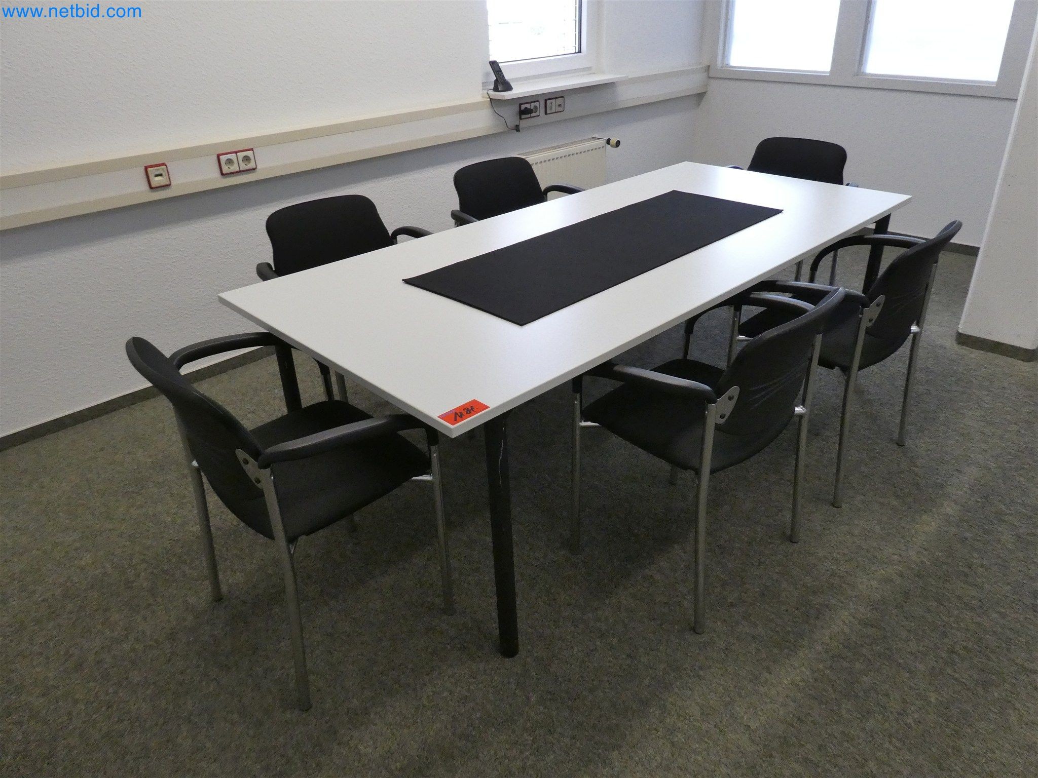 Machines de moulage par injection, machines CNC & lignes d'assemblage pour les éléments chauffants et les composants automobiles-1