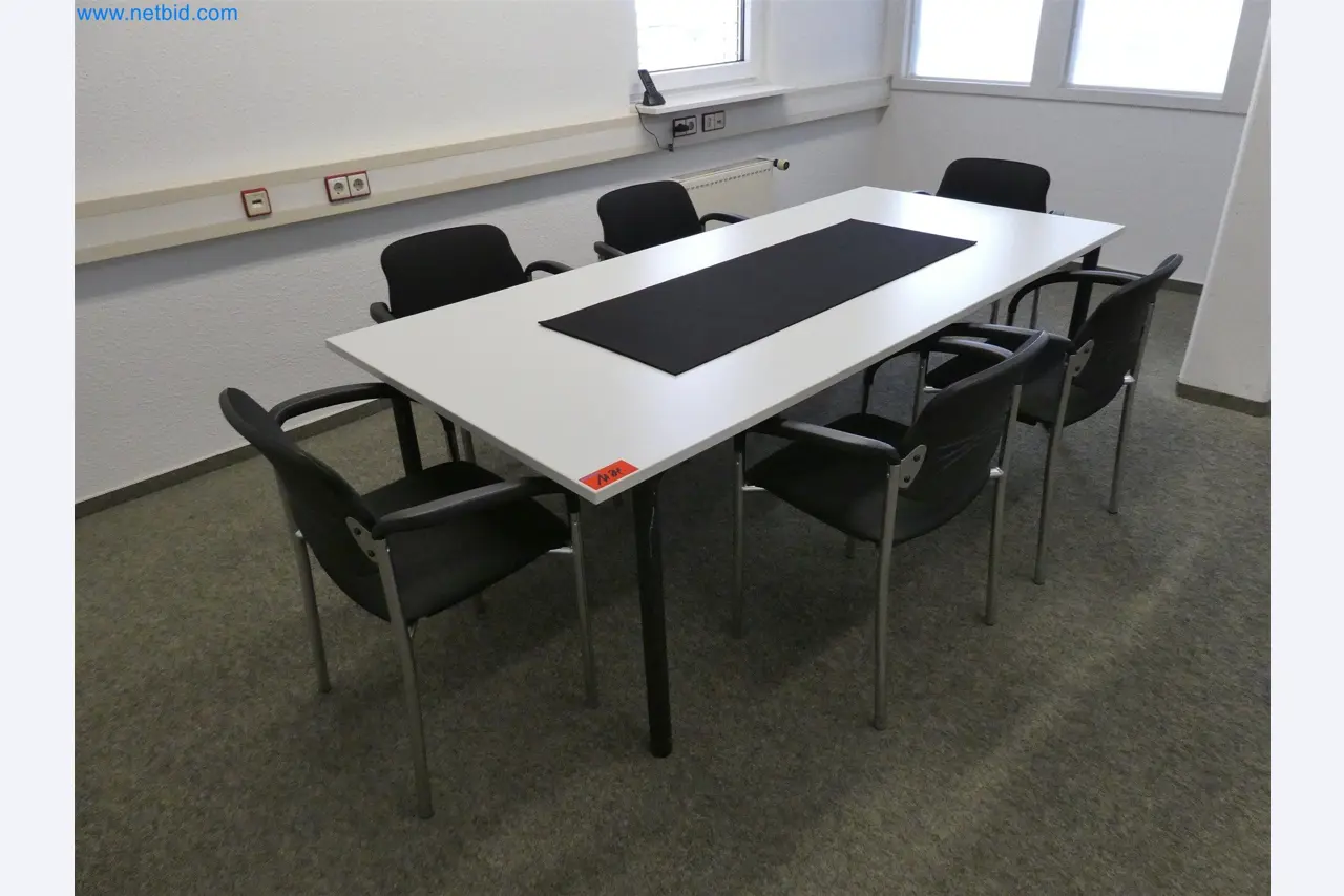 Machines de moulage par injection, machines CNC & lignes d'assemblage pour les éléments chauffants et les composants automobiles-1