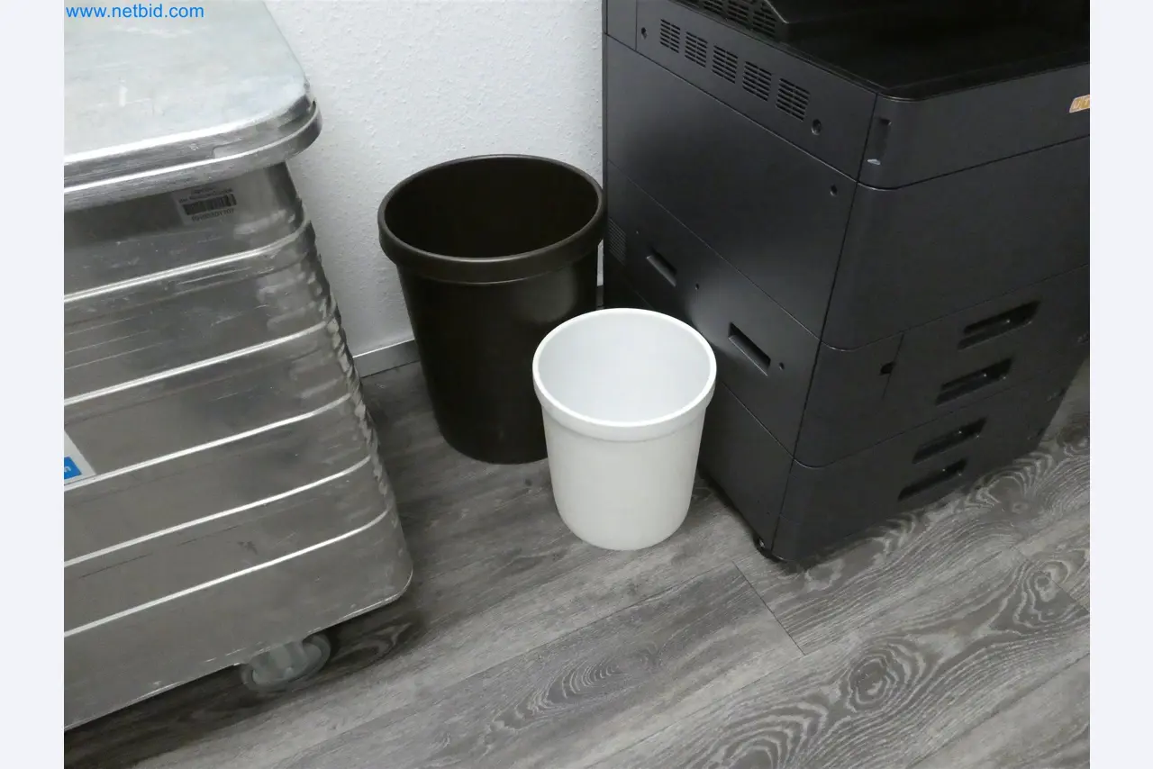 Machines de moulage par injection, machines CNC & lignes d'assemblage pour les éléments chauffants et les composants automobiles-4