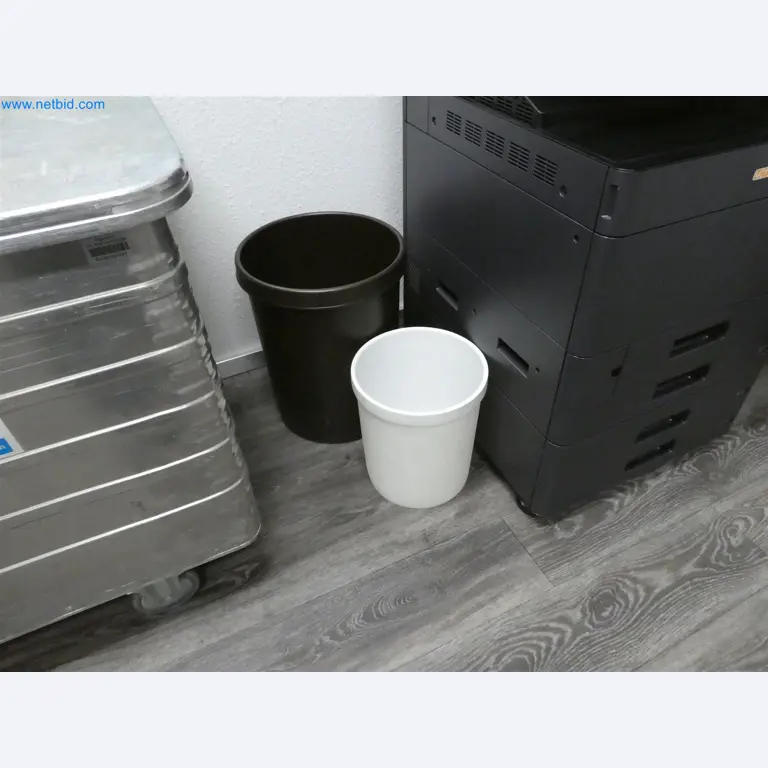 Machines de moulage par injection, machines CNC & lignes d'assemblage pour les éléments chauffants et les composants automobiles-4