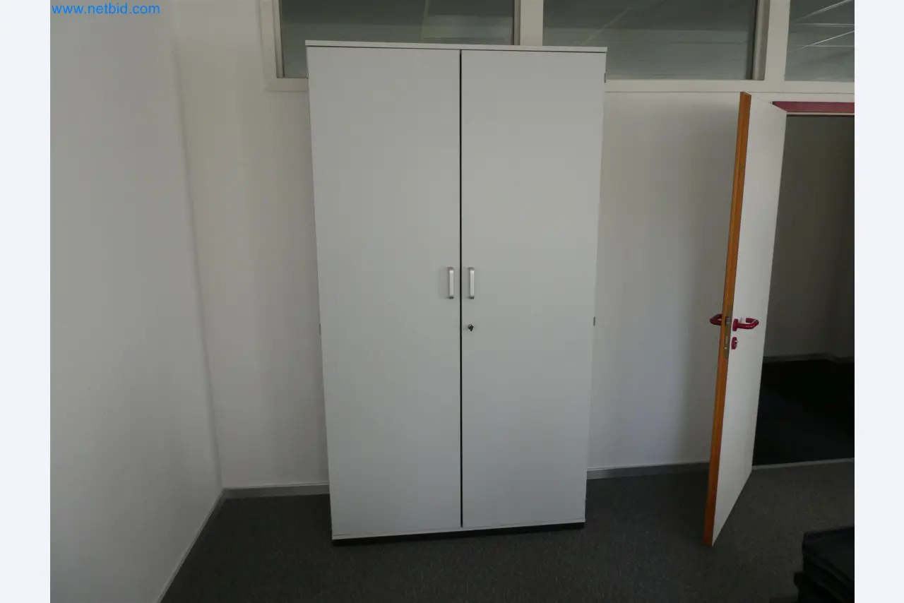 Machines de moulage par injection, machines CNC & lignes d'assemblage pour les éléments chauffants et les composants automobiles-3