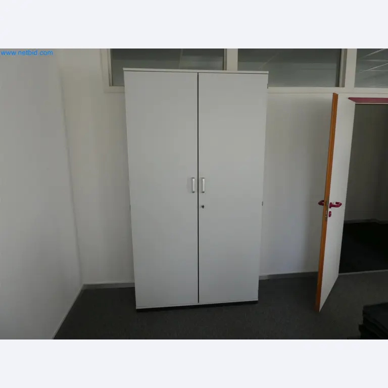 Machines de moulage par injection, machines CNC & lignes d'assemblage pour les éléments chauffants et les composants automobiles-3