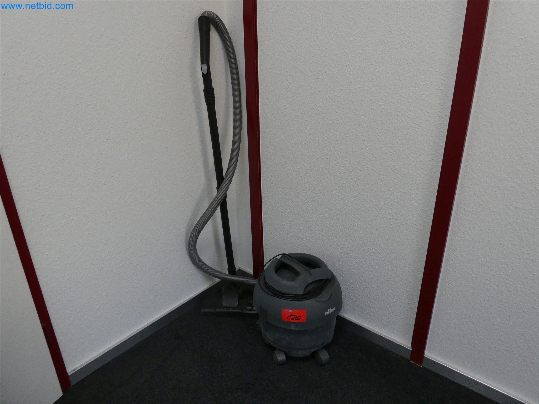 Wtryskarki, maszyny CNC i linie montażowe do elementów grzejnych i części samochodowych-2