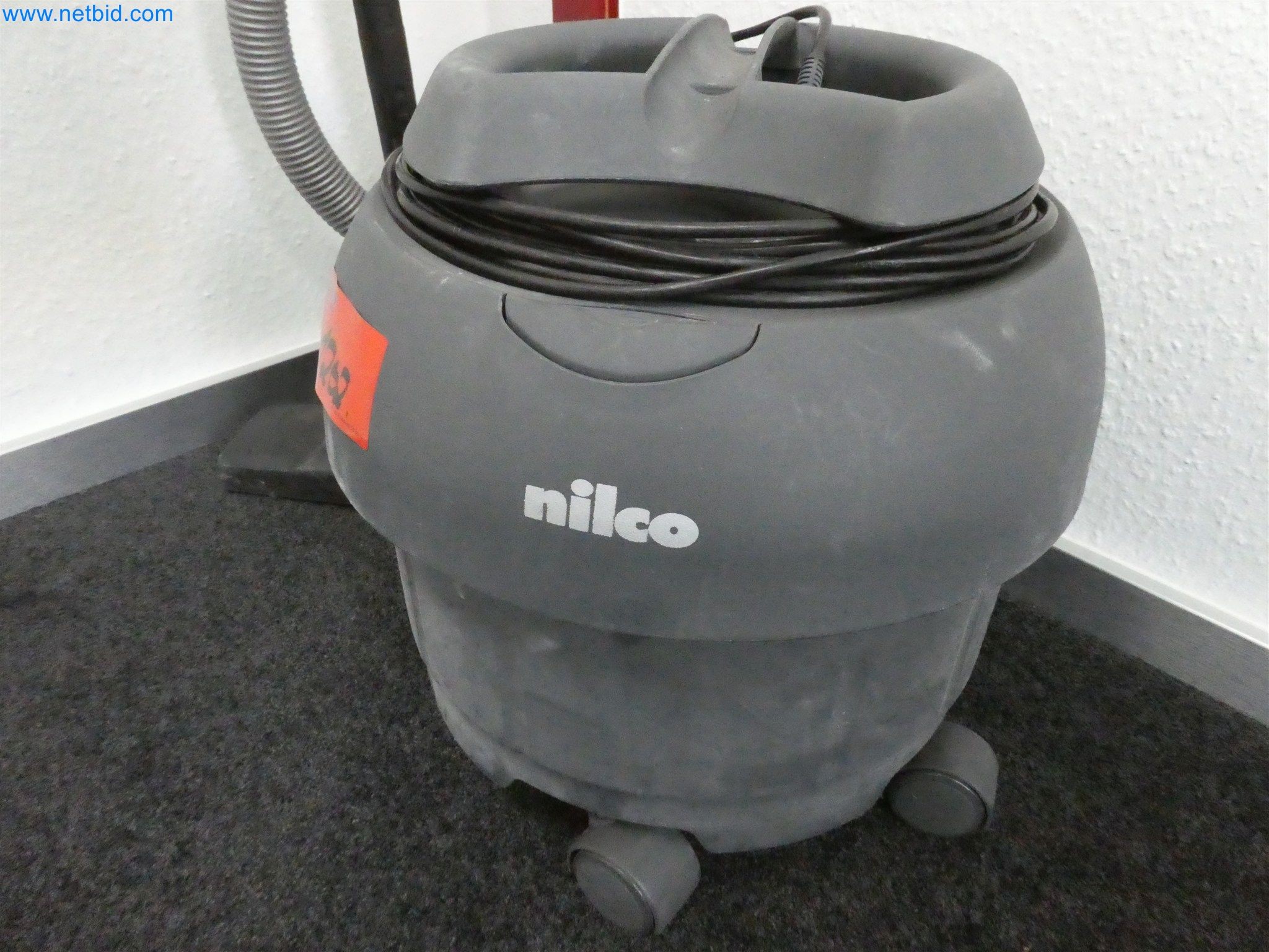 Wtryskarki, maszyny CNC i linie montażowe do elementów grzejnych i części samochodowych-3