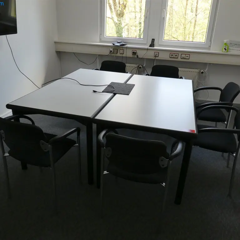 3 Tables de réunion