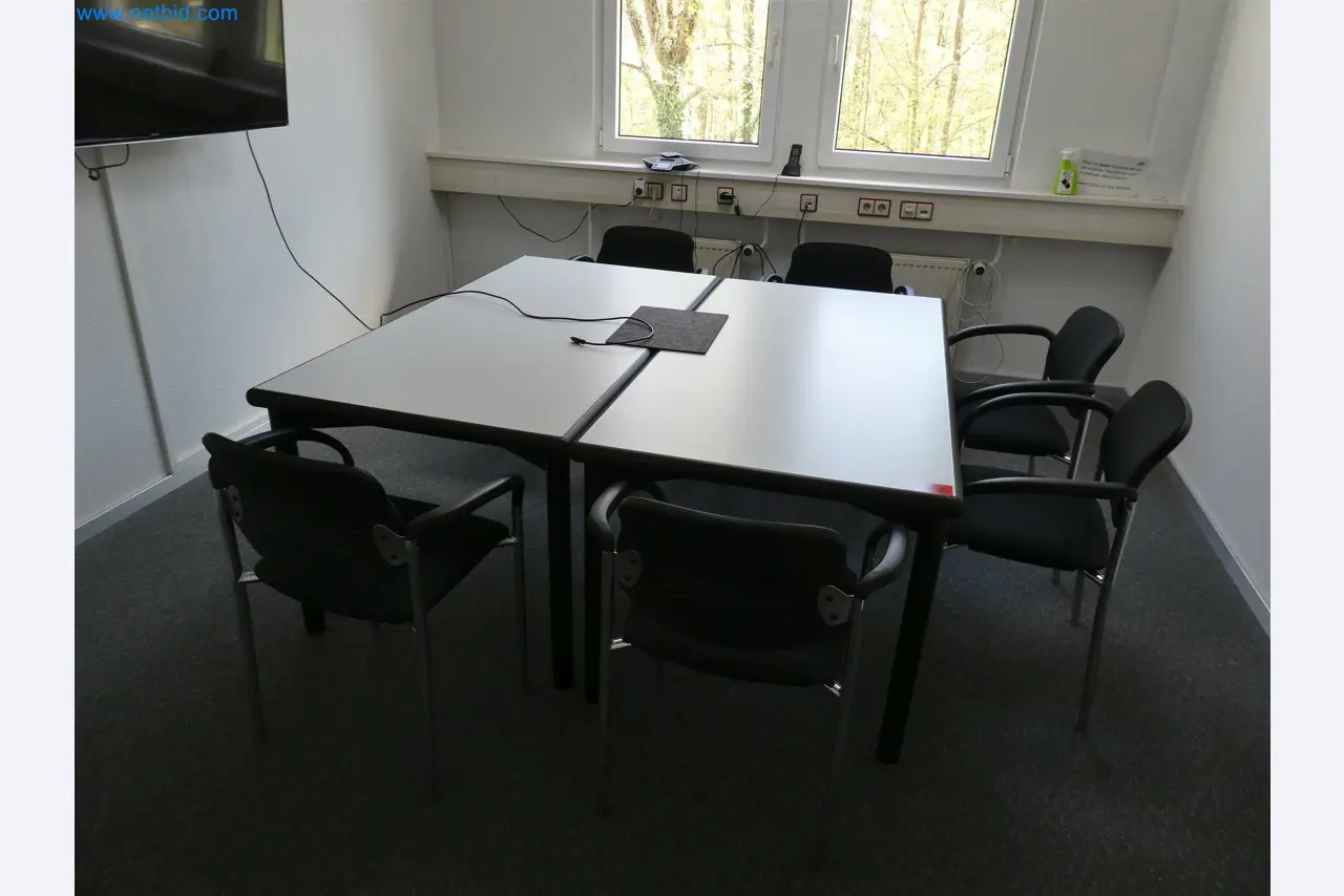 Machines de moulage par injection, machines CNC & lignes d'assemblage pour les éléments chauffants et les composants automobiles-1