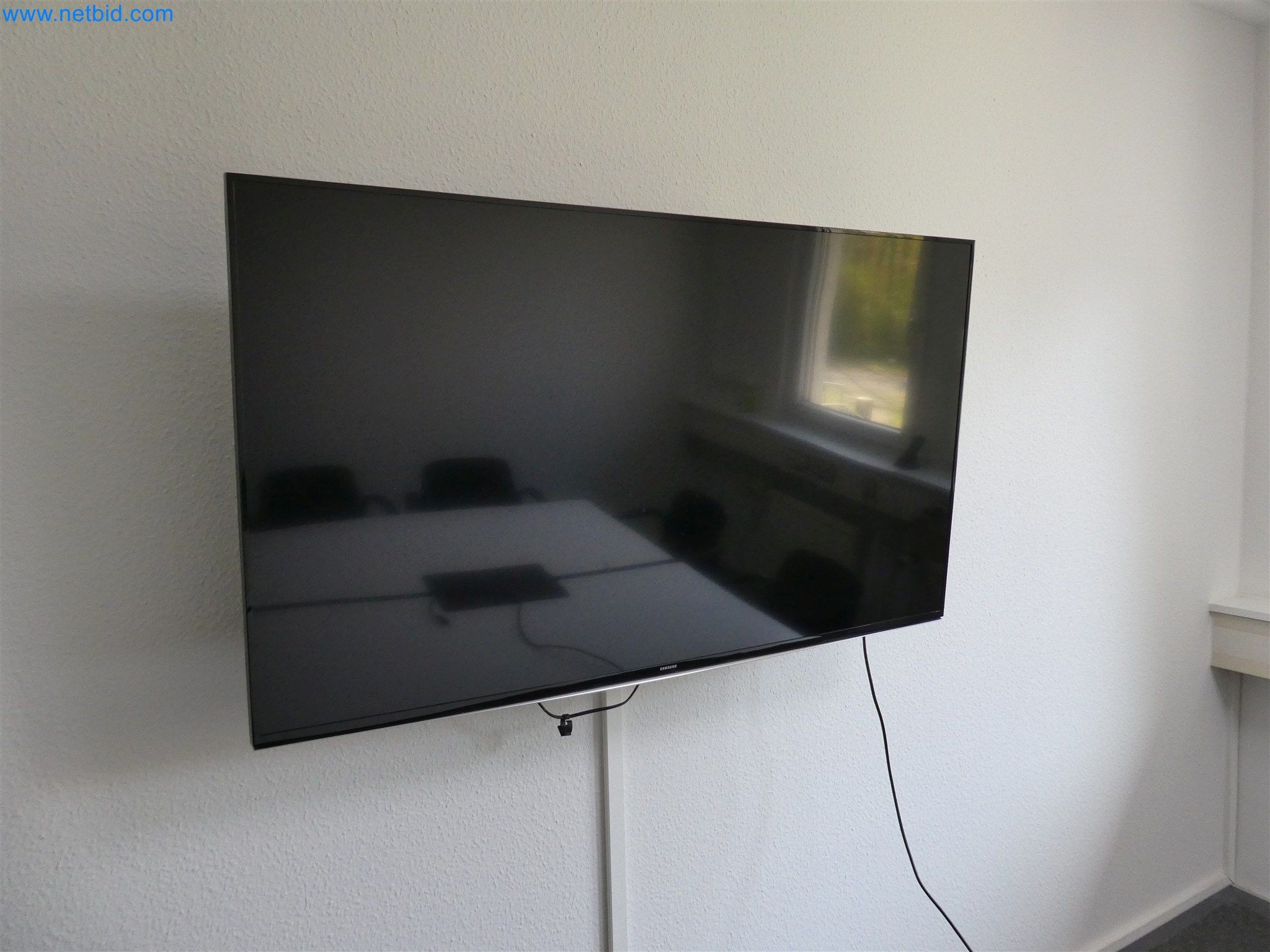 Machines de moulage par injection, machines CNC & lignes d'assemblage pour les éléments chauffants et les composants automobiles-5