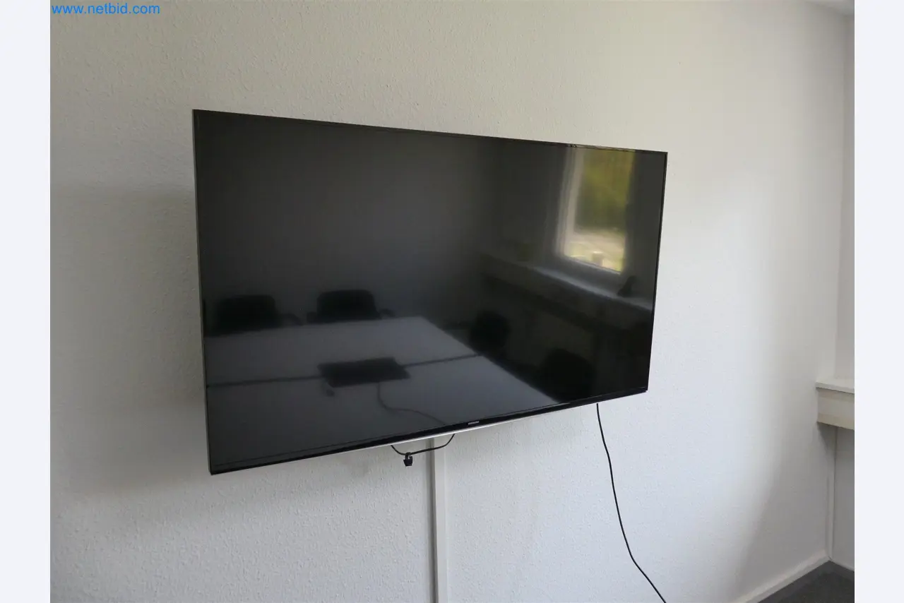 Machines de moulage par injection, machines CNC & lignes d'assemblage pour les éléments chauffants et les composants automobiles-5