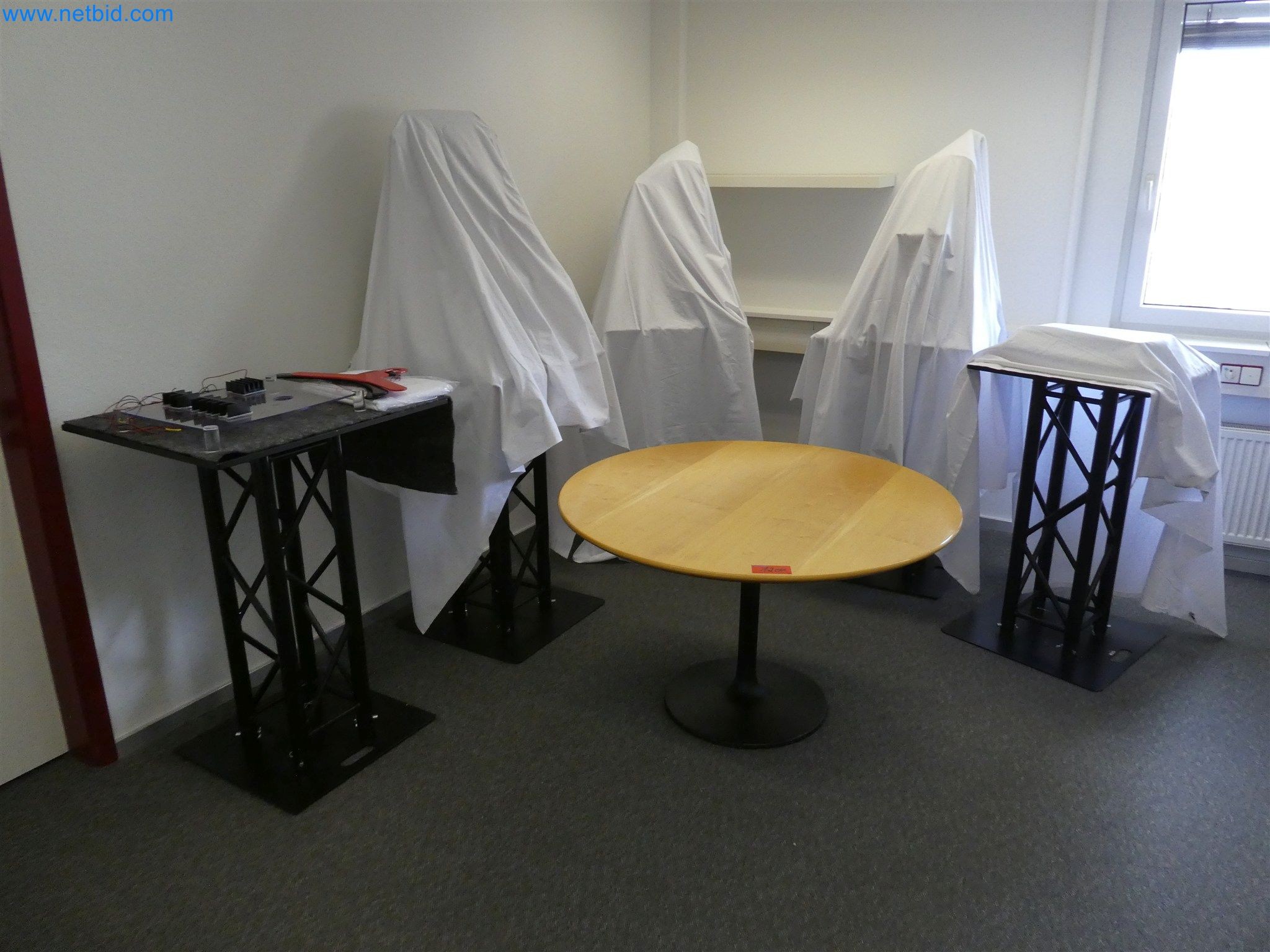 Wtryskarki, maszyny CNC i linie montażowe do elementów grzejnych i części samochodowych-1