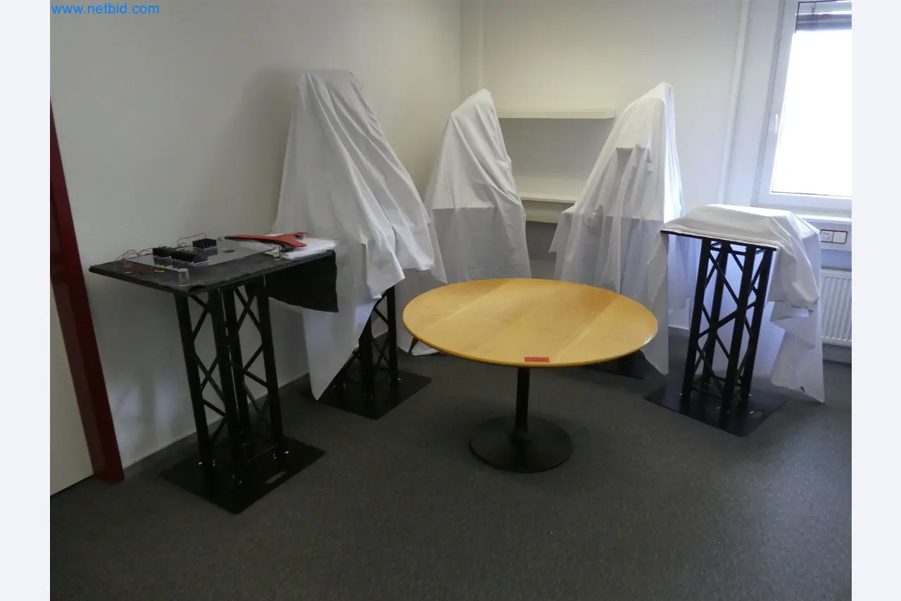 Machines de moulage par injection, machines CNC & lignes d'assemblage pour les éléments chauffants et les composants automobiles-1