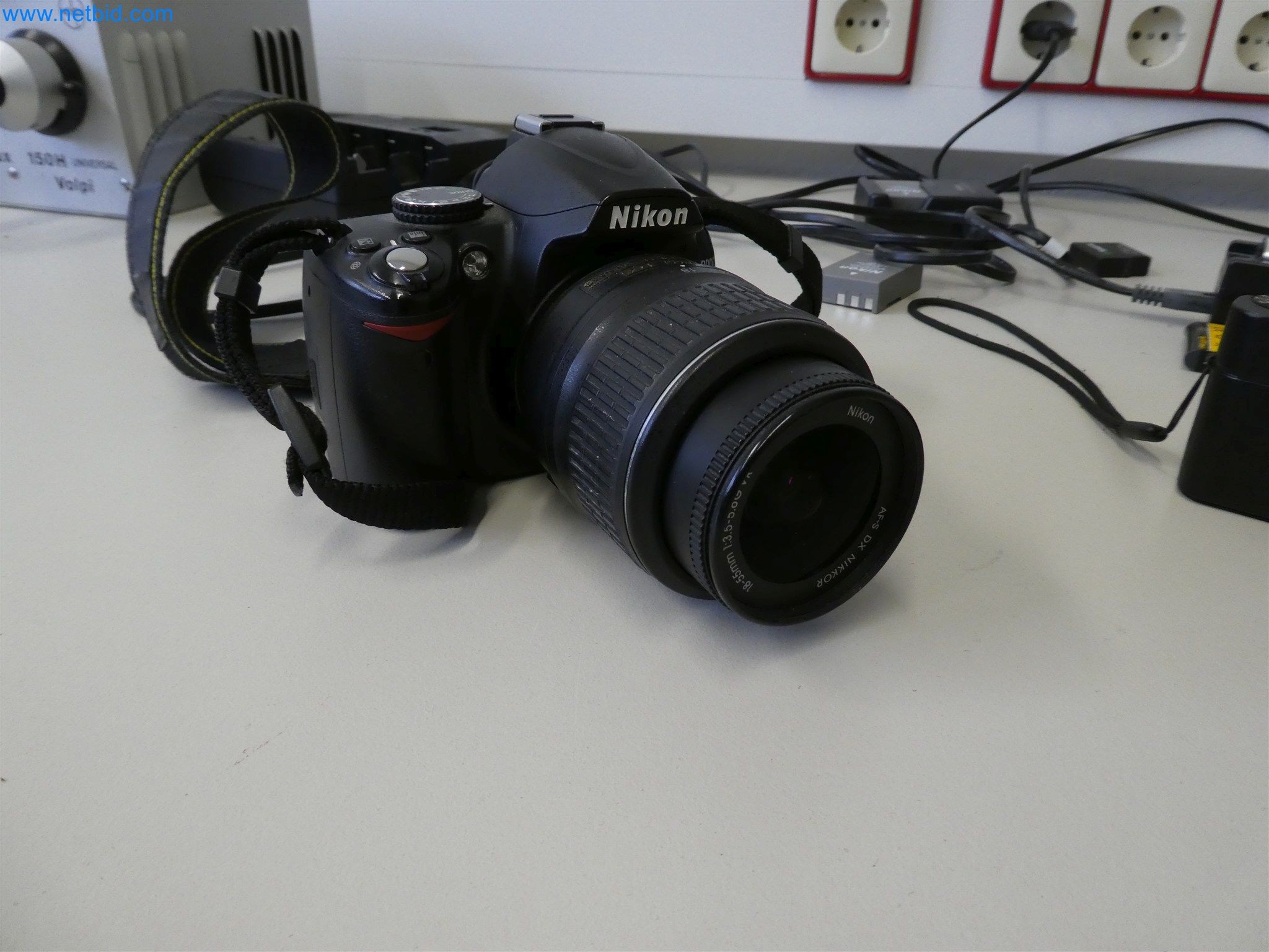 Machines de moulage par injection, machines CNC & lignes d'assemblage pour les éléments chauffants et les composants automobiles-10