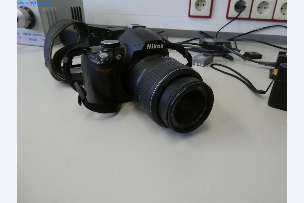 Machines de moulage par injection, machines CNC & lignes d'assemblage pour les éléments chauffants et les composants automobiles-10