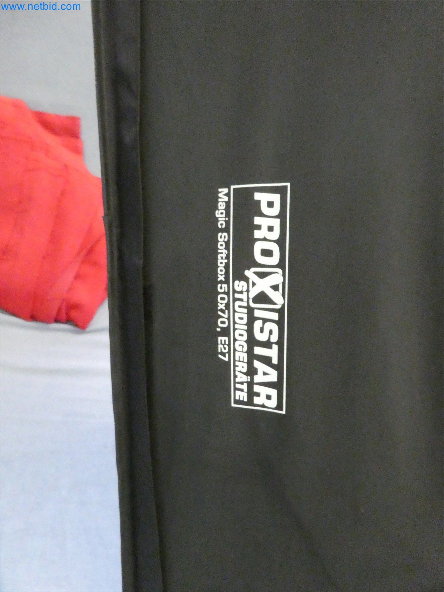 Machines de moulage par injection, machines CNC & lignes d'assemblage pour les éléments chauffants et les composants automobiles-4