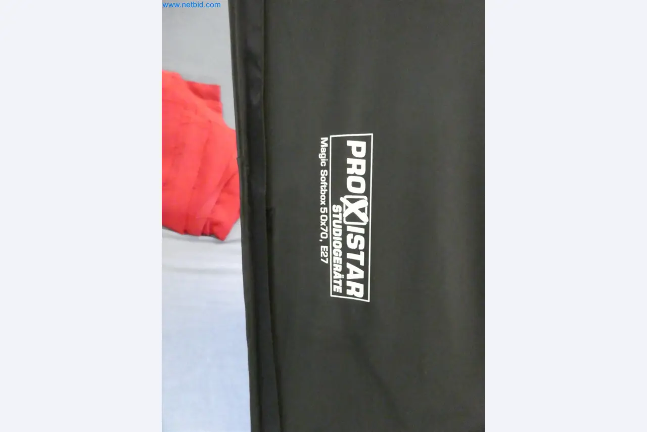 Machines de moulage par injection, machines CNC & lignes d'assemblage pour les éléments chauffants et les composants automobiles-4