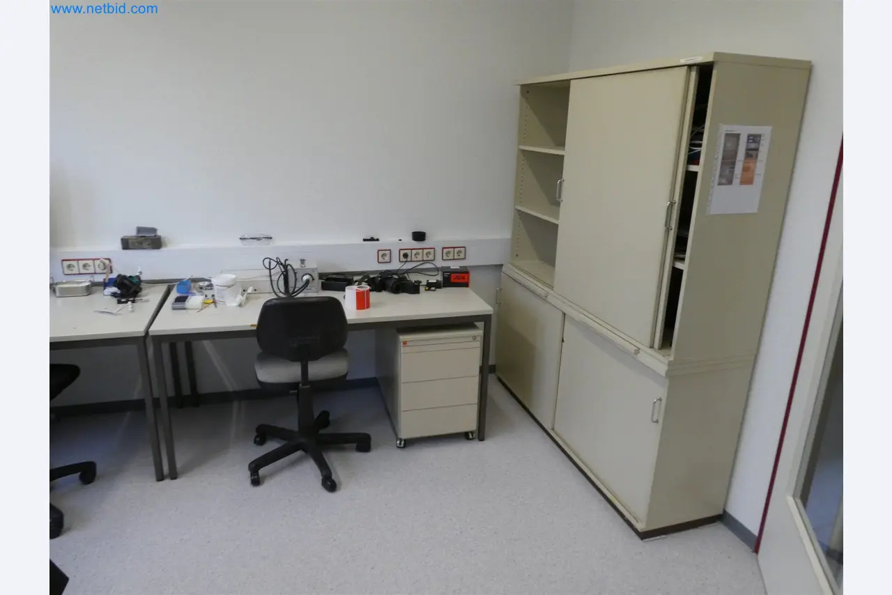 Machines de moulage par injection, machines CNC & lignes d'assemblage pour les éléments chauffants et les composants automobiles-7